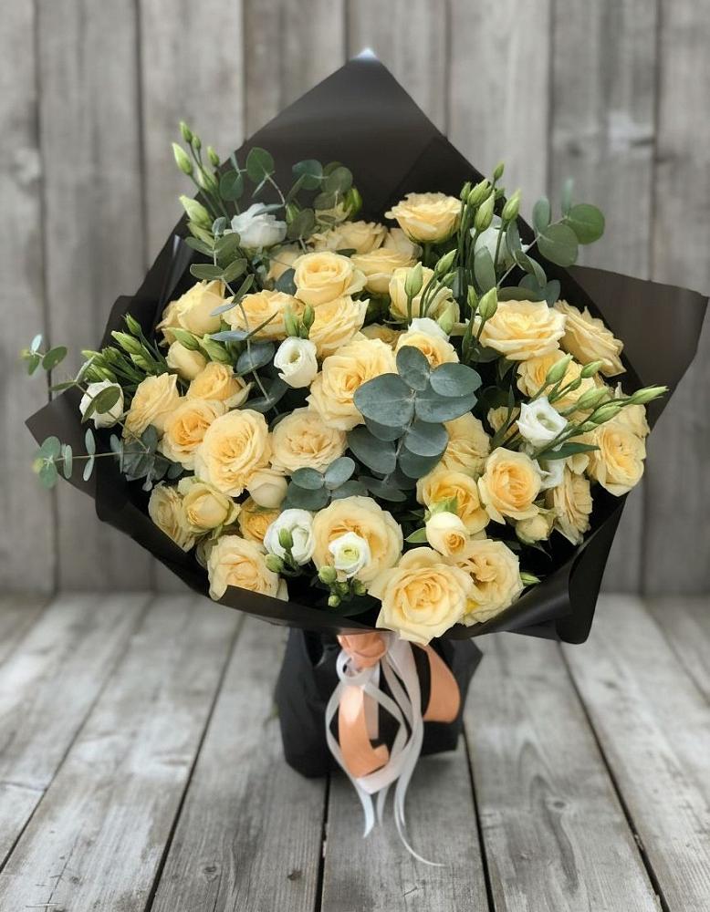 Букет цветов из: Розы и Лизиантусы в Барнауле