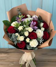Букет цветов из:  Розы и Альстромерии в Барнауле