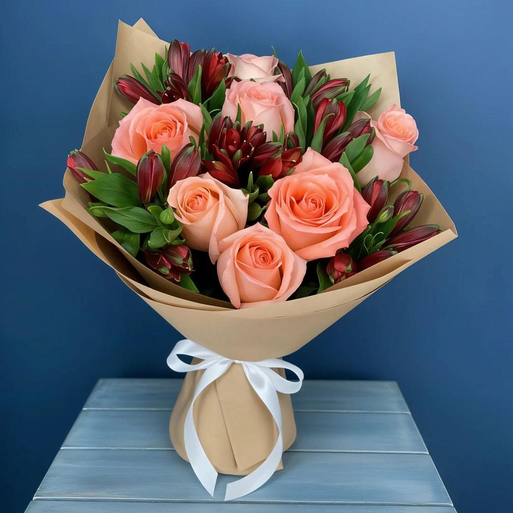 Букет цветов из: Розы и Альстромерии в Барнауле