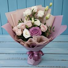 Букет цветов из:  Розы и Лизиантусы в Барнауле