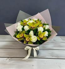 Букет цветов из:  Орхидеи и Розы в Барнауле