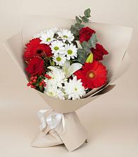 Букет цветов из:  Розы, Хризантемы, Герберы и Лилии в Барнауле