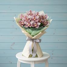 Букет цветов из:  Орхидеи и Розы #REPLACE_PRED# Барнауле