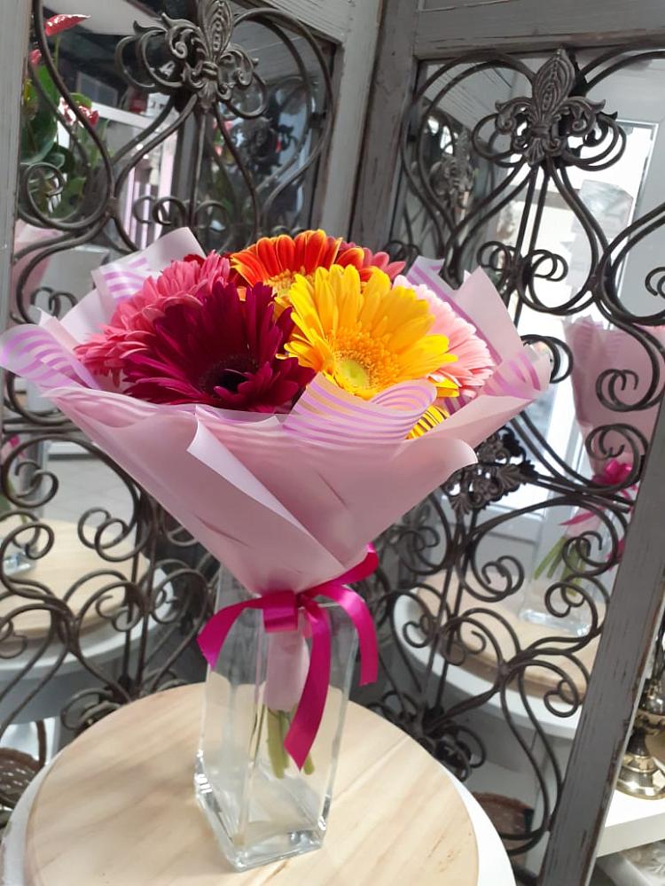 Букет цветов из: Герберы в Барнауле