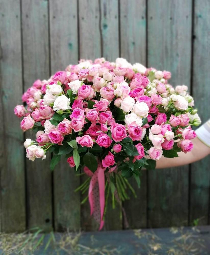Букет Розовые кустовые розы Натали и Лав Лидия в Барнауле